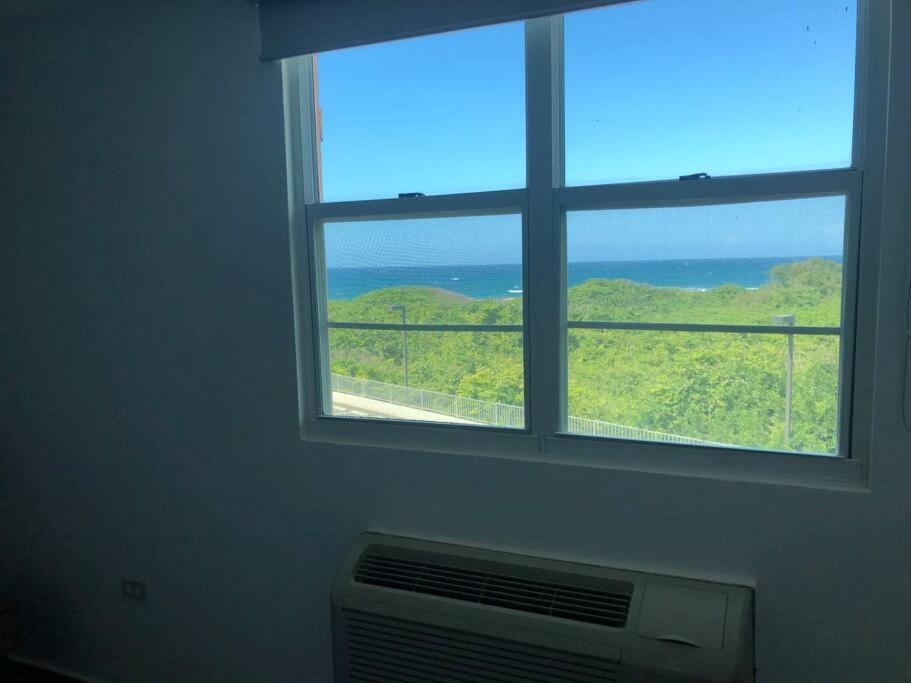 Haudimar Ph Beachfront Apt 4Br/3Bath Isabela Extérieur photo
